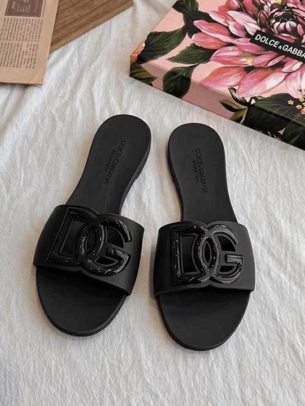 Dolce & Gabbana Black Patent DG Logo Slide Sandals